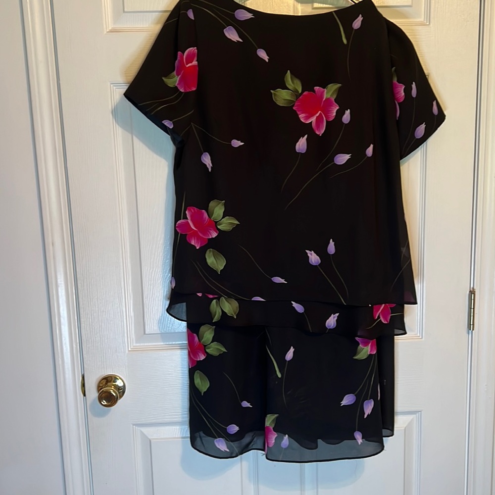 2-PIECE JESSICA HOWARD WOMAN DRESS 100% POLYESTER FULLY LINED SIZE 18 LONG SHIRT